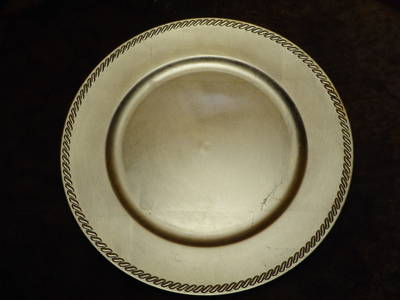 Gold Charger Plates (Acrylic)